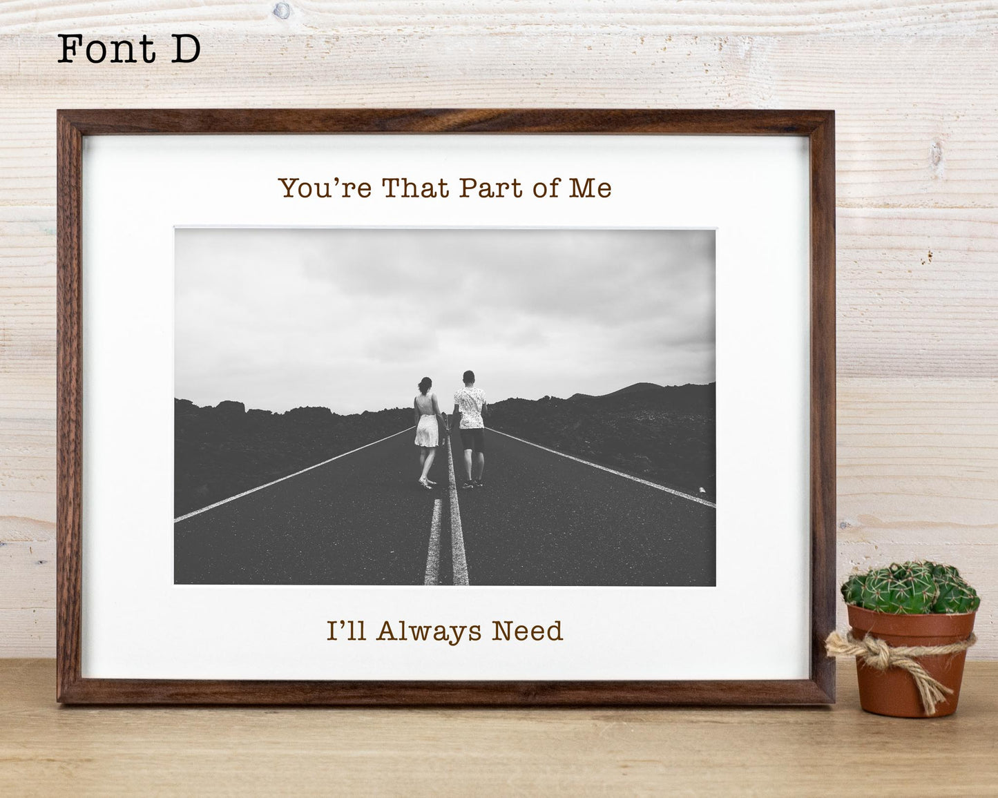 Bilderrahmen aus massivem Walnuss-Hartholz mit gravierter Passepartout