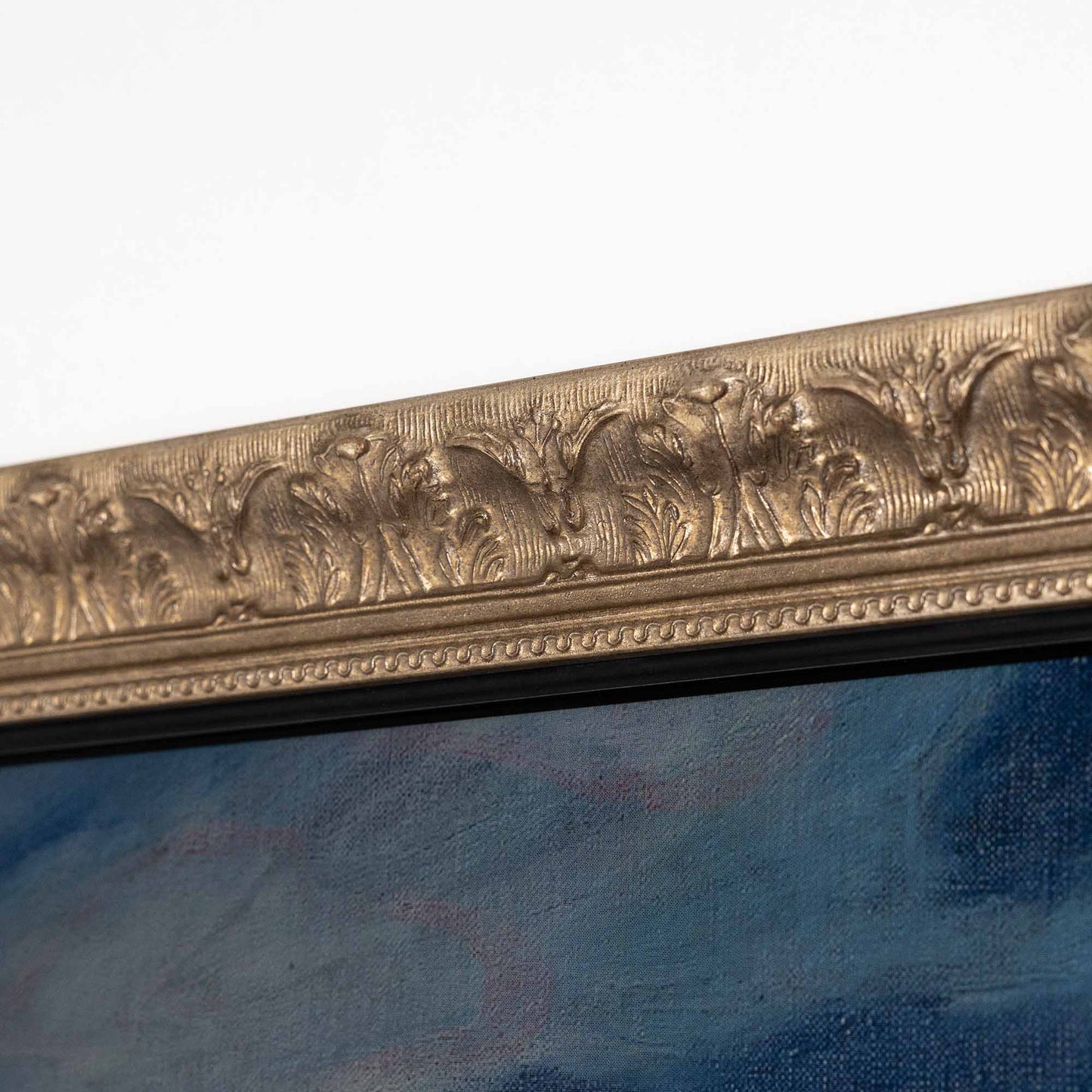 Olden silver Tv frame ornaments 