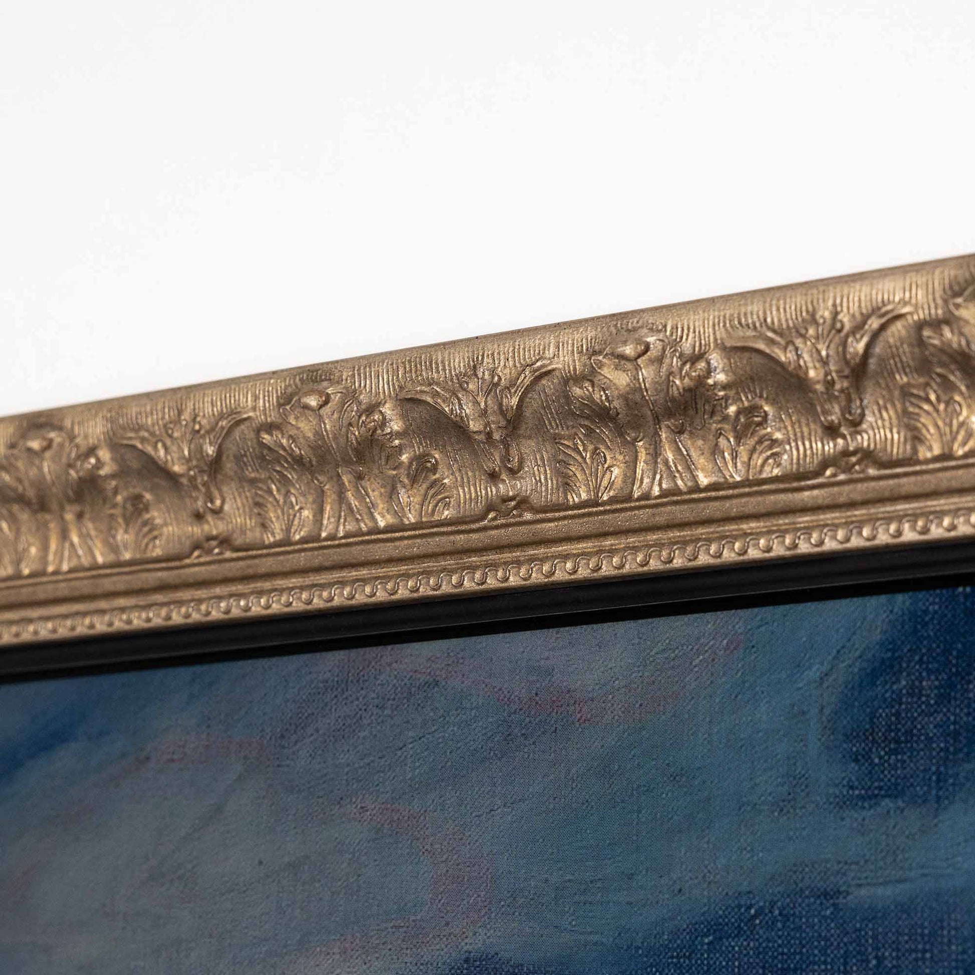 Olden silver Tv frame ornaments 