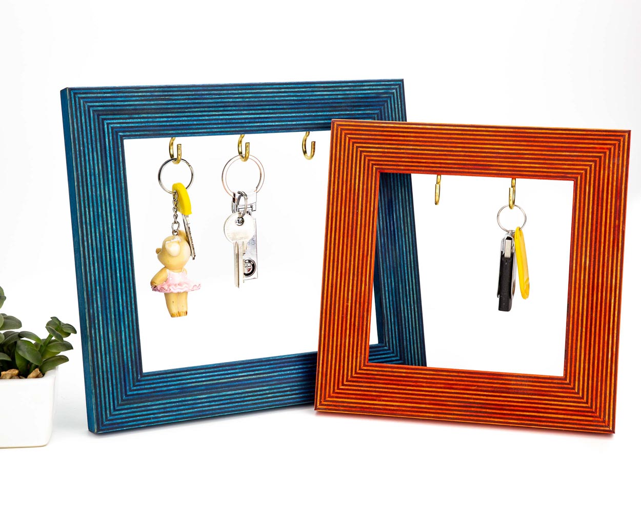 Quality handcrafted wooden frame, jewelry holder, key holder.