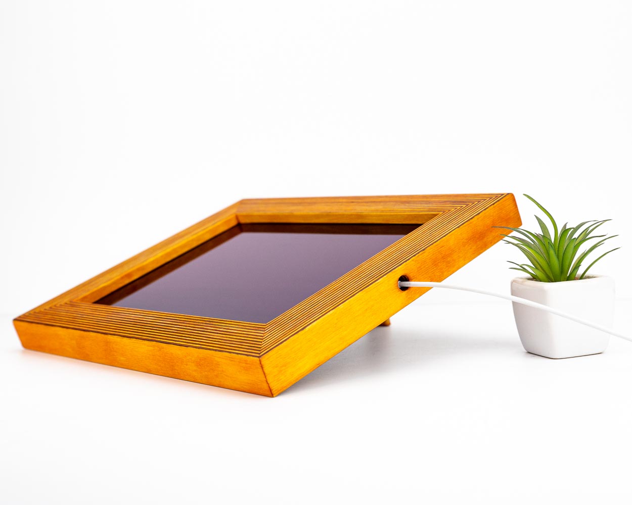 CHARGE iPad while in frame