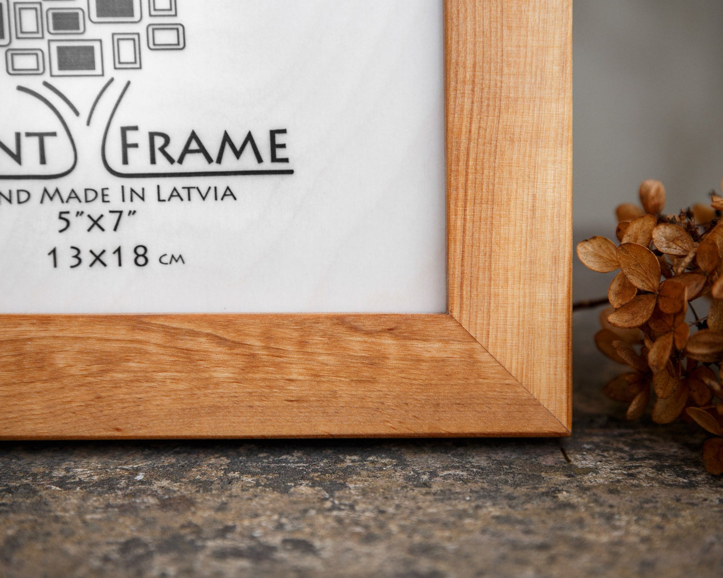 Natural Modern Design Solid Alder Hardwood Photo Frame