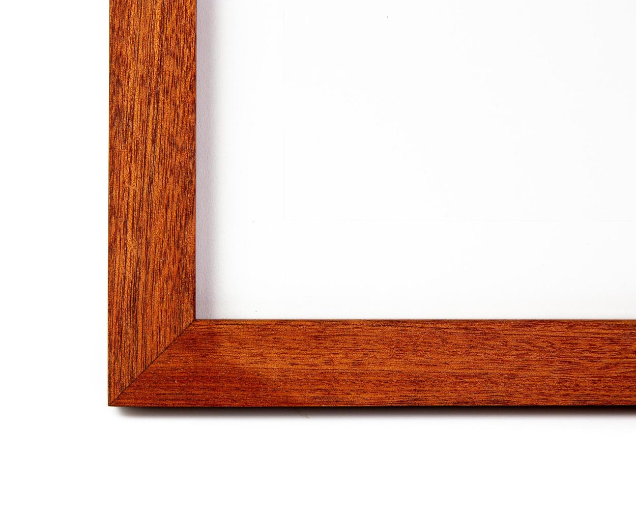 Cadre photo en bois dur de sapelli africain massif au design moderne