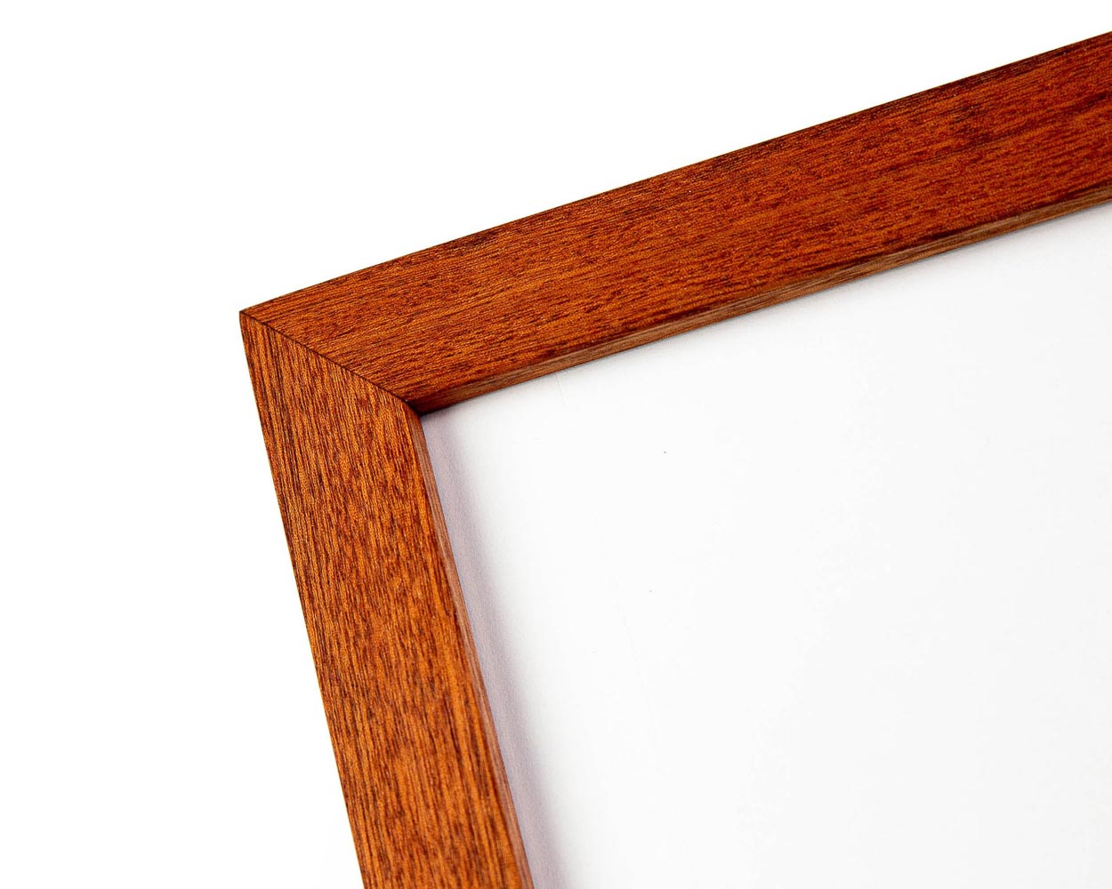 Cadre photo en bois dur de sapelli africain massif au design moderne